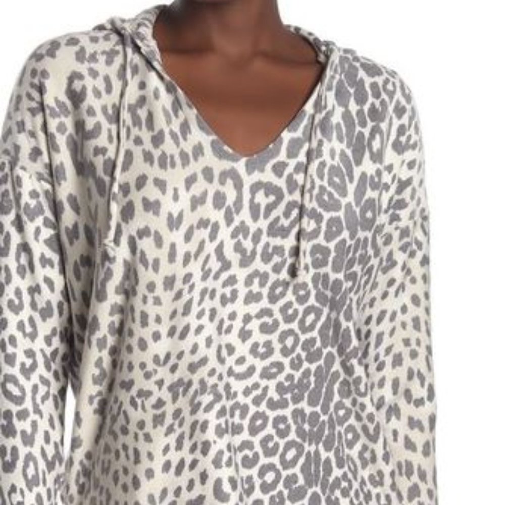 Chaser Leopard Hoodie SZ L Never Worn